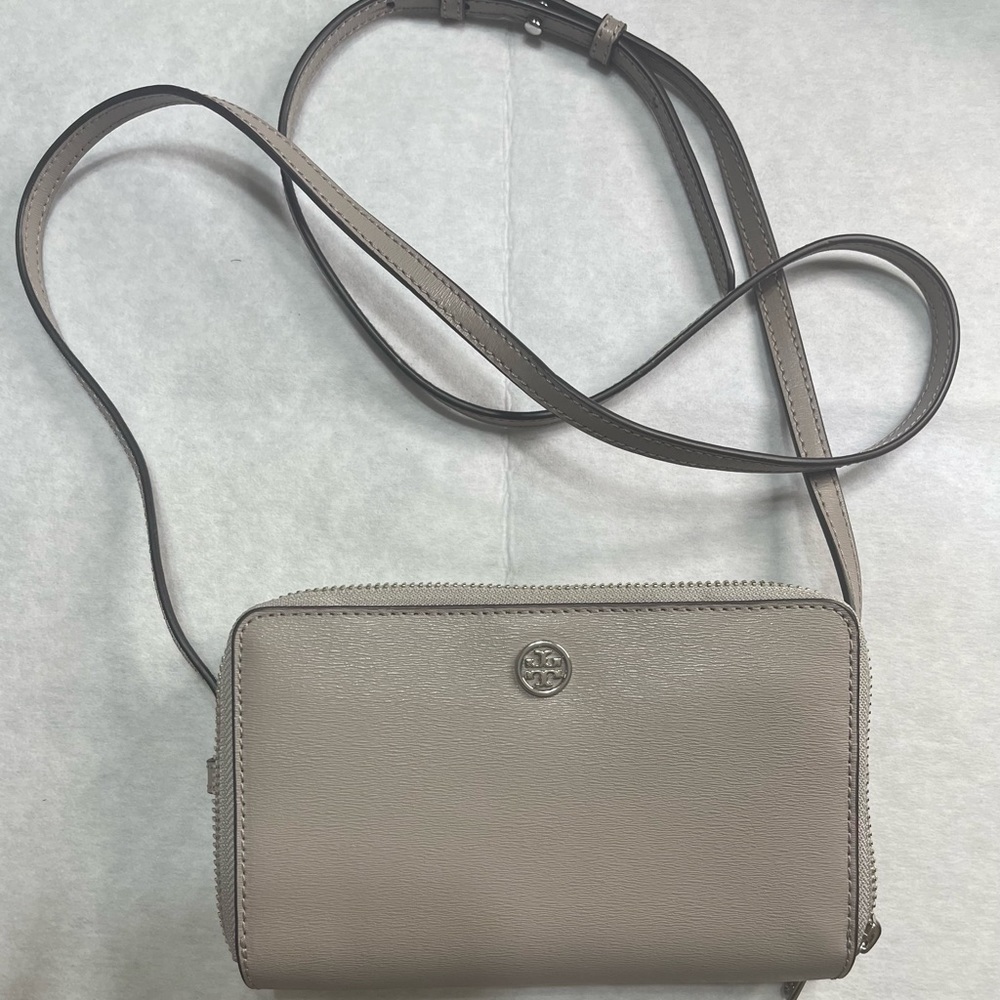 Authentic EUC Pre-Loved Tory Burch Parker Double Zipper Crossbody in Stone Gray